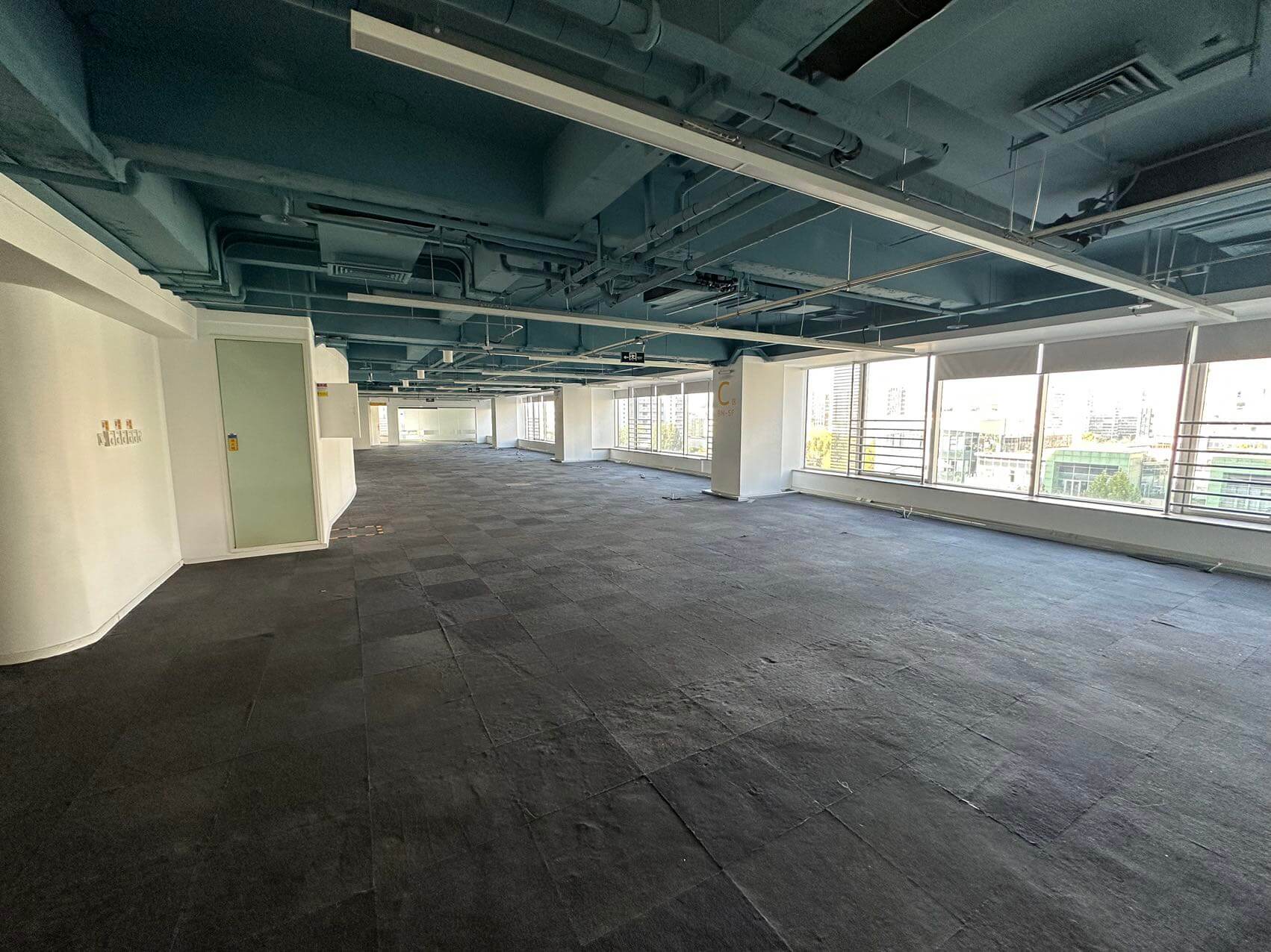 宝能中心   700平米办公室  